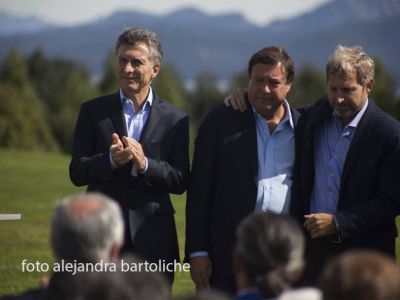 Macri llam� a trabajar en conjunto, con la camiseta de Argentina y prometi� ayudar a R�o Negro