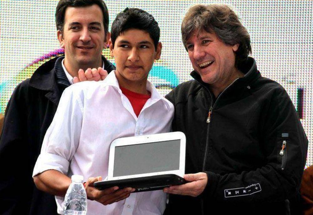 Denuncian 1000 despidos en el programa Conectar Igualdad