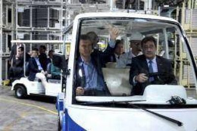 �Este es el camino a la pobreza cero�, dijo Macri tras inaugurar planta de Toyota