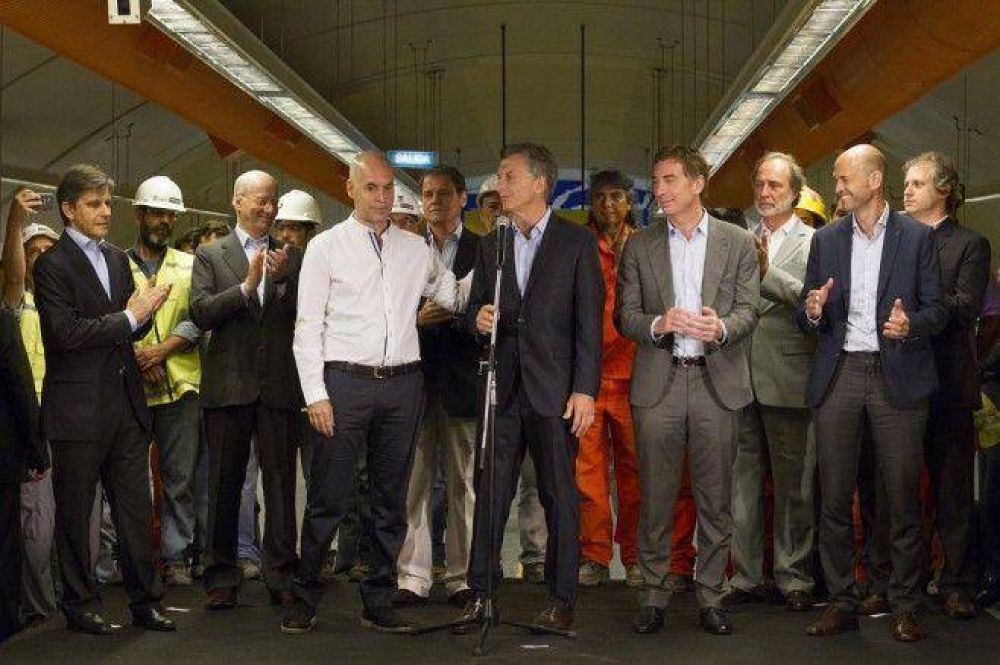 Rocca desoye a Macri: echa a cientos de trabajadores y sube los precios