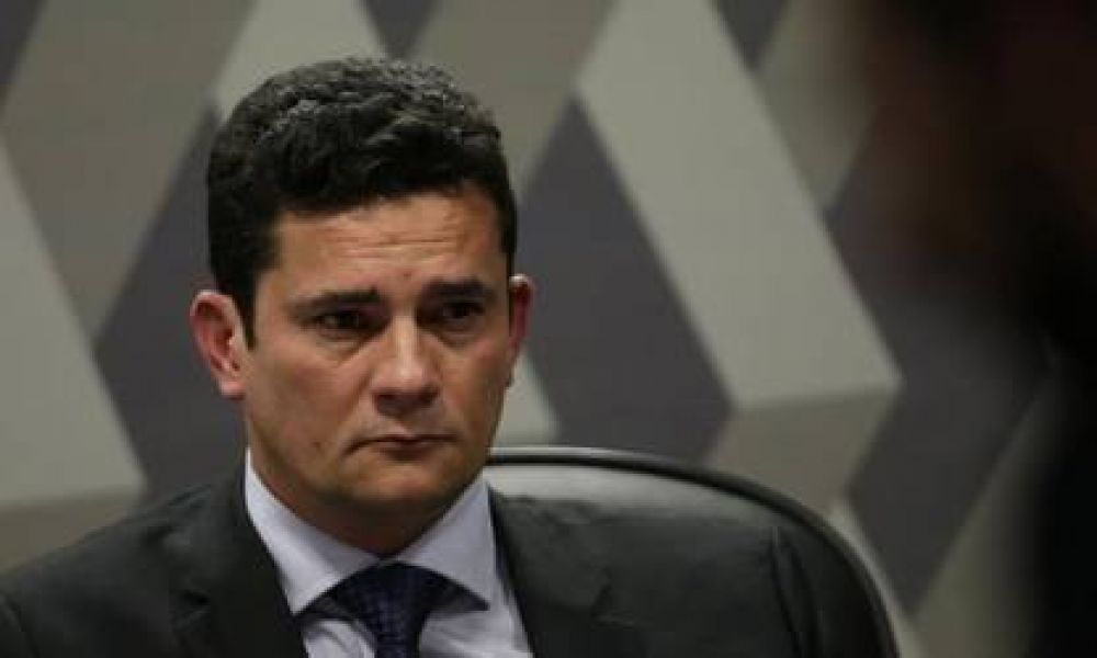 Pol�mica sobre si correspond�a que declarara por la fuerza