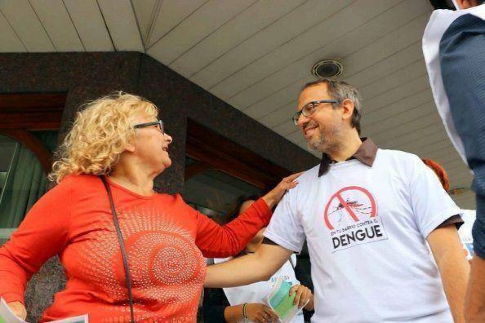 Valenzuela sali� a la calle a concientizar contra el dengue