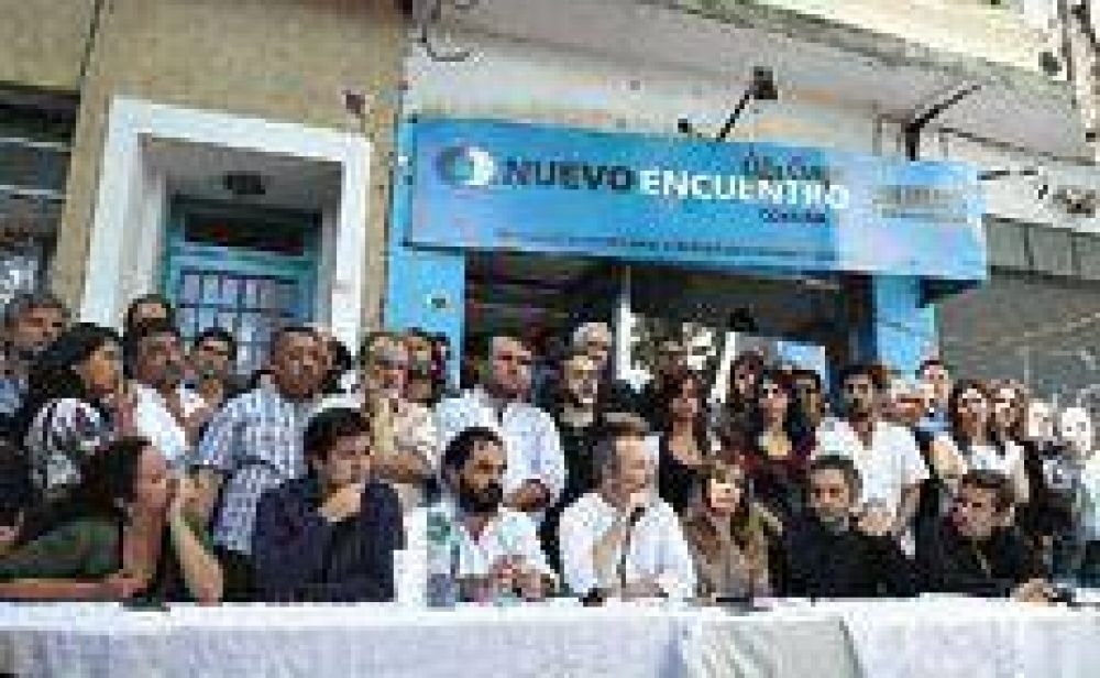 Balas contra un acto pac�fico en Villa Crespo