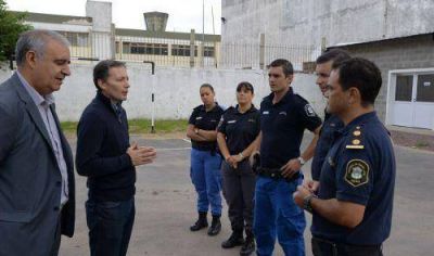 Gray visit� a los cadetes de la Polic�a Local
