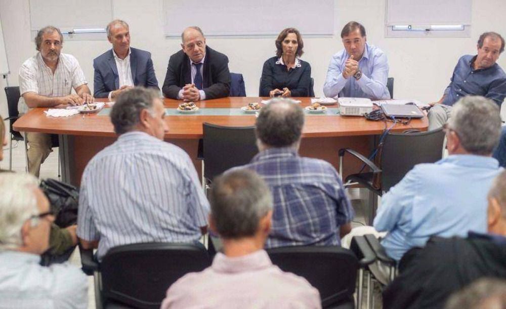 Arroyo le pidi� a Macri por la construcci�n del gasoducto Mar del Plata - Tandil