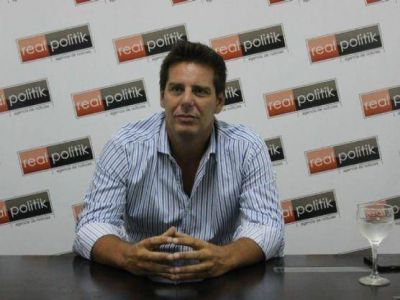 Gonzalo Atanasof: �El peronismo de La Plata no puede llegar al 2017 de manera dividida�