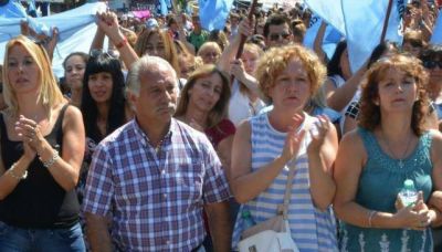Diferencias internas en la UEPC complican una salida al conflicto