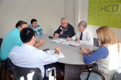 Concejales invitan a Coopelectric a explicar el aumento en el agua
