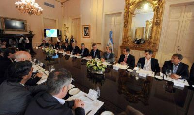 Macri recibi� inquietudes de los intendentes de capitales provinciales