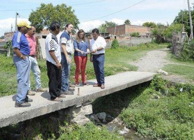 S�enz declar� la emergencia h�drica en la ciudad