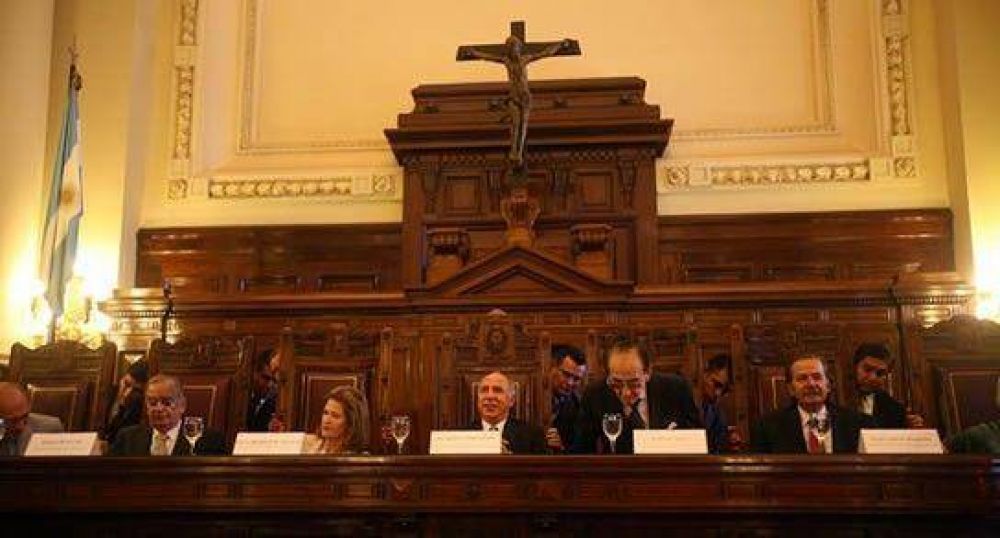 Amparo de la Corte contra Santa Fe por Ingresos Brutos