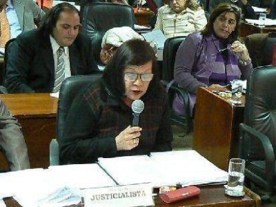 Media sanci�n para la creaci�n del Defensor del Pueblo