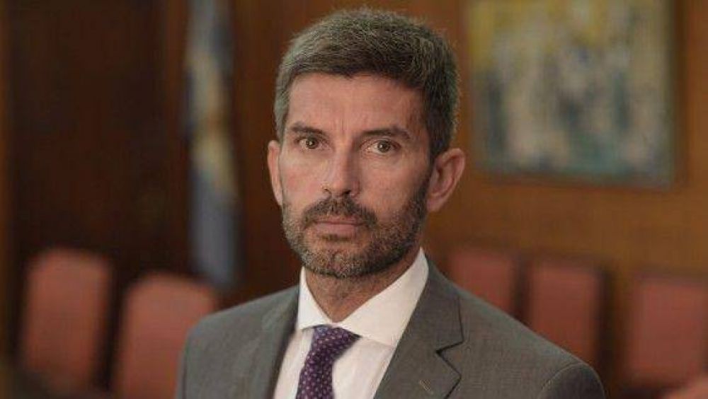 Mendoza present� su Plan de Modernizaci�n en Naci�n