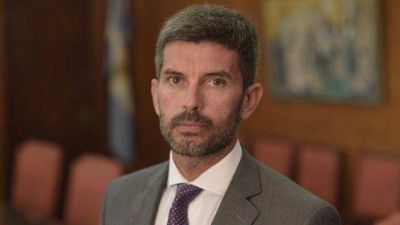 Mendoza present� su Plan de Modernizaci�n en Naci�n