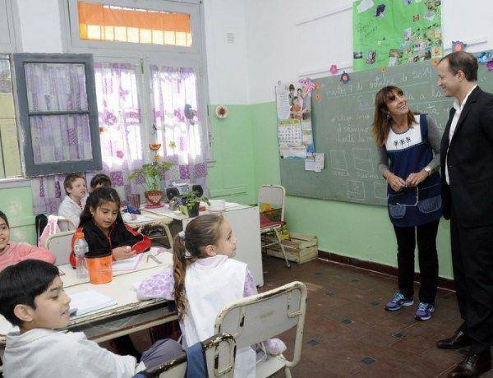 A trav�s de un sistema de alarmas protegen las escuelas de Lomas