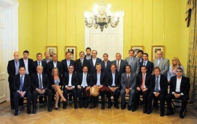 Intendentes pidieron a Macri fondos para obras