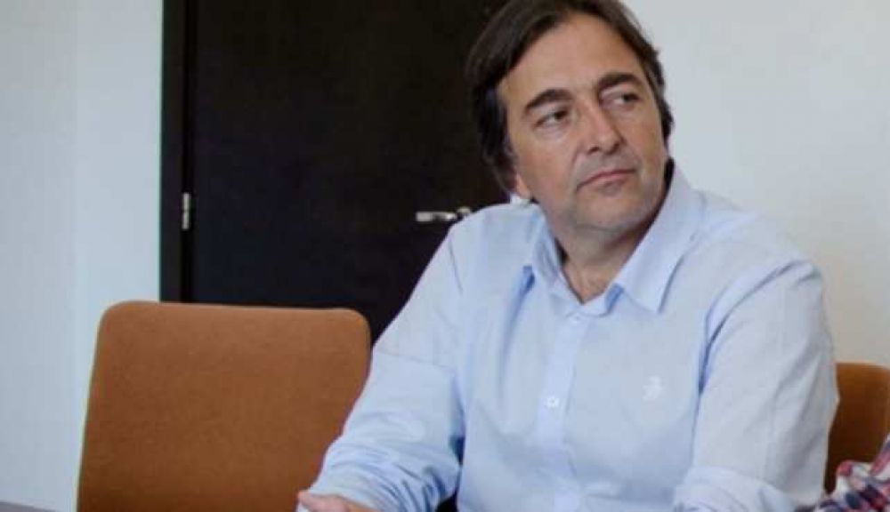 �No vamos a estar simplemente detr�s de un escritorio�