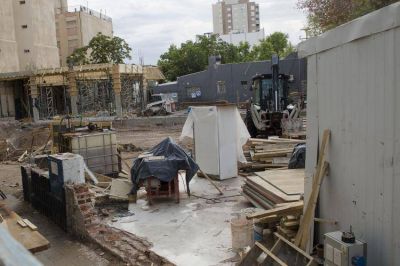 Borran esquinas y crecen nuevos edificios
