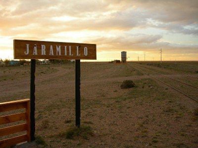 Ana Mar�a Urricelqui se reuni� con funcionarios del gabinete provincial