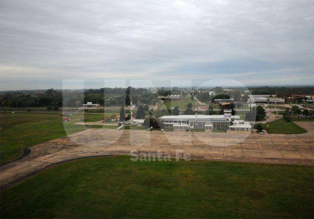 Reuni�n en el Concejo por m�s vuelos y obras en el aeropuerto