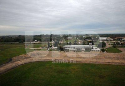 Reuni�n en el Concejo por m�s vuelos y obras en el aeropuerto
