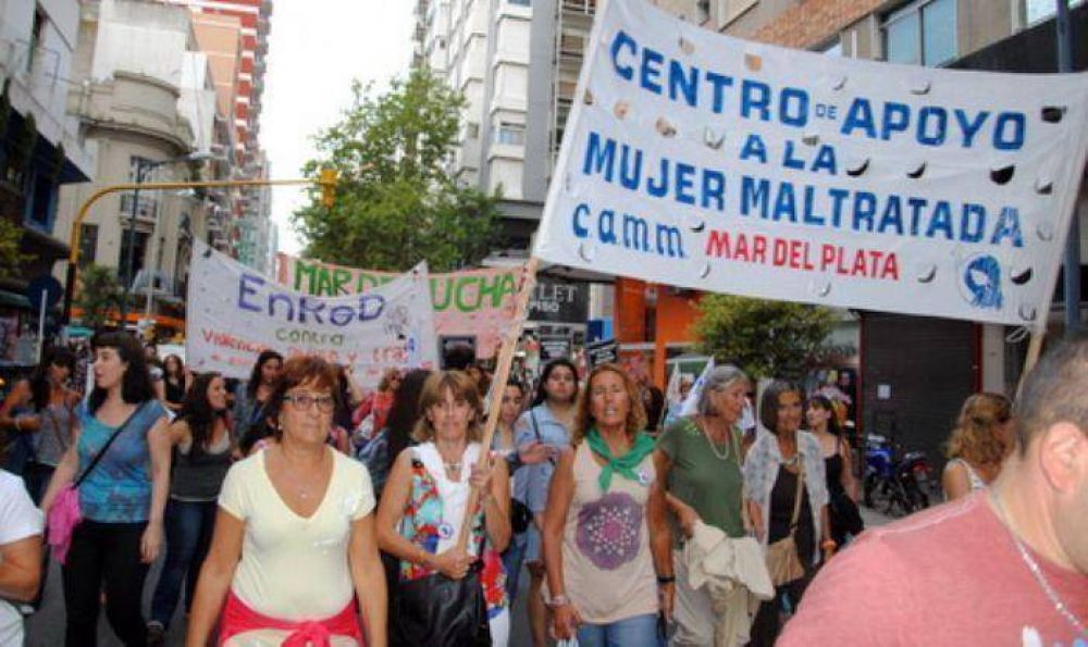 Concurrida movilizaci�n por el D�a Internacional de la Mujer Trabajadora