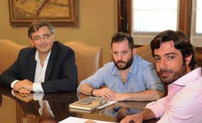 Ottavis renunci� a la presidencia de bloque del FpV pero falta definir el sucesor