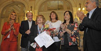 Tucumanas recibieron una distinci�n del Gobierno en el D�a de la Mujer