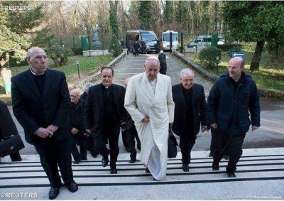 Ejercicios Espirituales: la Iglesia anuncia a Cristo y no a s� misma