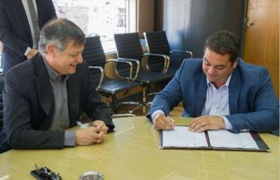 Convenio entre Provincia y Naci�n beneficiar� a tres mil trabajadores