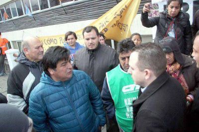 Gobierno convoca a los gremios aunque avisa que no habr� derogaci�n