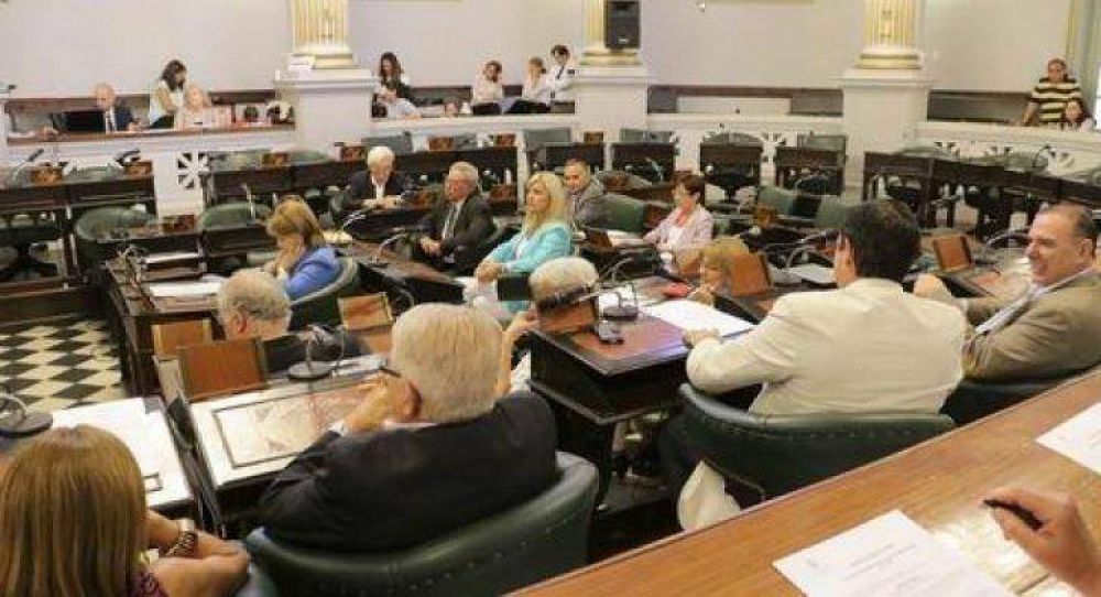 Arduas negociaciones en el Senado