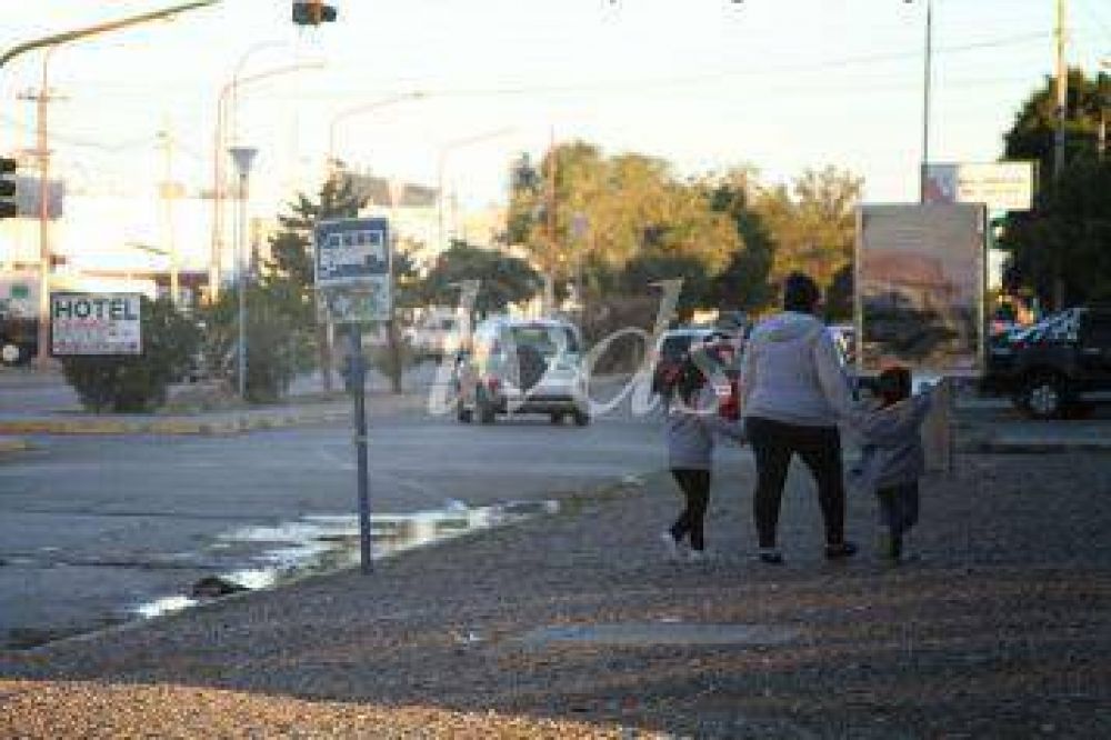 Indignaci�n ante la falta del colectivo p�blico