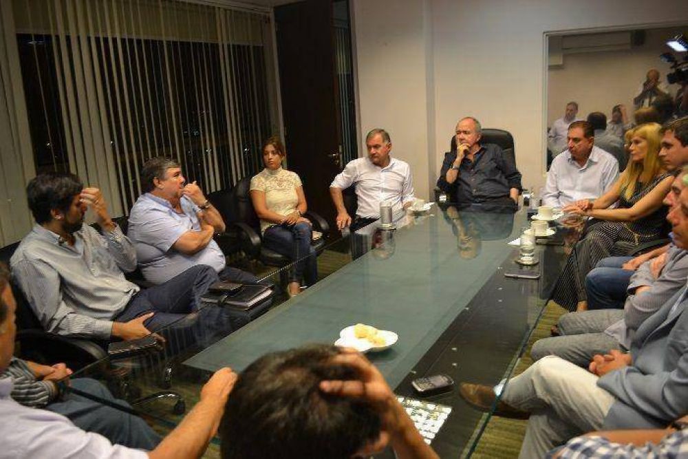 Jefe de Gabinete recibi� a intendentes de todo el pa�s que se re�nen en esta ciudad