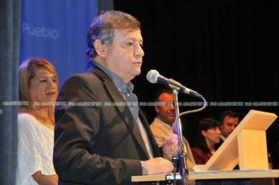 Peppo admite que se debe aprobar el pago a los holdouts pero reclama amplio debate legislativo