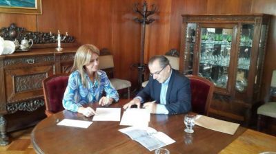 Cipolini gestion� la donaci�n de m�s bienes para el museo ferroviario de S�enz Pe�a