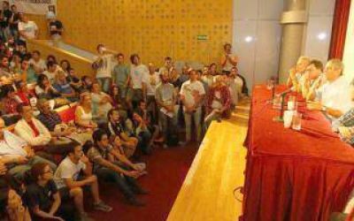 Avellaneda: Ferraresi encabez� jornada por la implementaci�n del boleto estudiantil