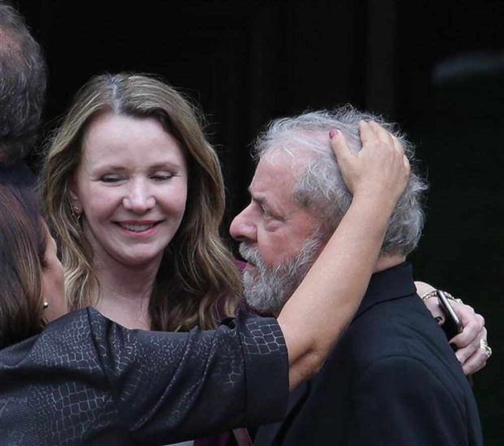 Lula dise�a una estrategia junto a Dilma para salvar al gobierno del PT
