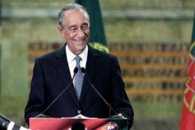 Rebelo de Sousa inicia su mandato y promete ser un 
