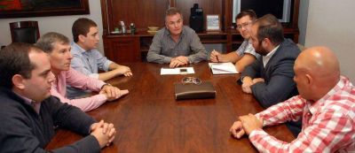 El Intendente se reuni� con ediles de Villarino para sobre las futuras obras del acueducto Bah�a Blanca-R�o Colorado