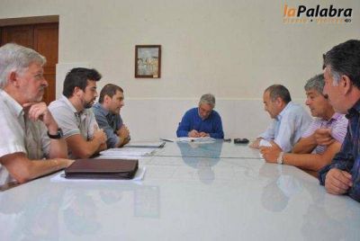 Zara se reuni� con autoridades de ABSA