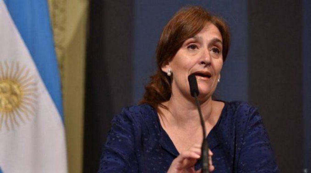 Michetti calcul� que llegar�n a 2 mil los despidos en el Senado