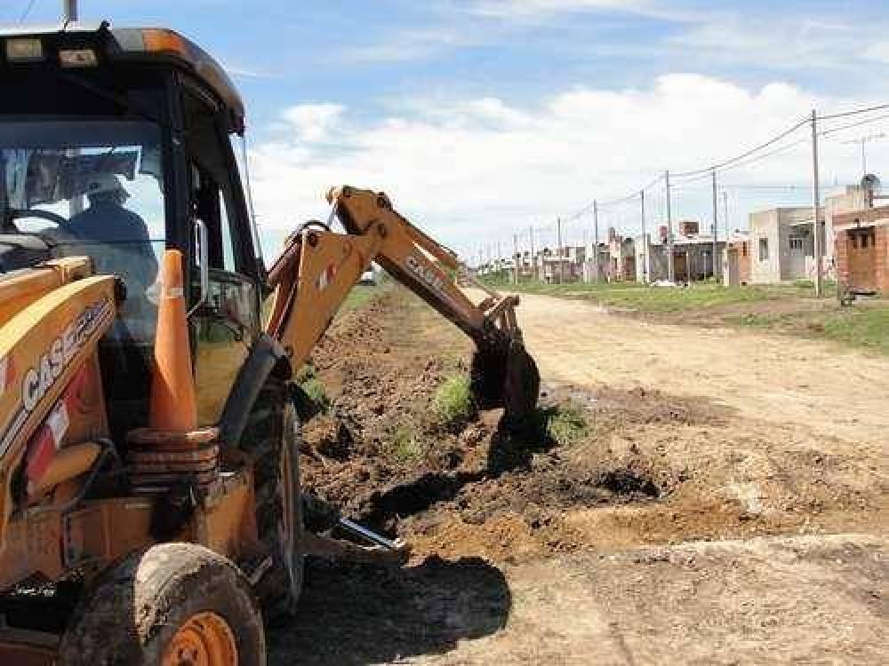 Contin�an los trabajos en la ciudad y en la Red Vial