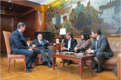 Gobierno destrab� fondos de Naci�n para culminar obra de centro de salud