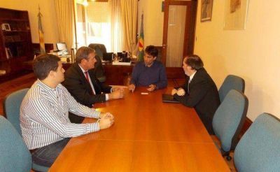 L�PEZ, CON REPRESENTANTES DEL BANCO PROVINCIA