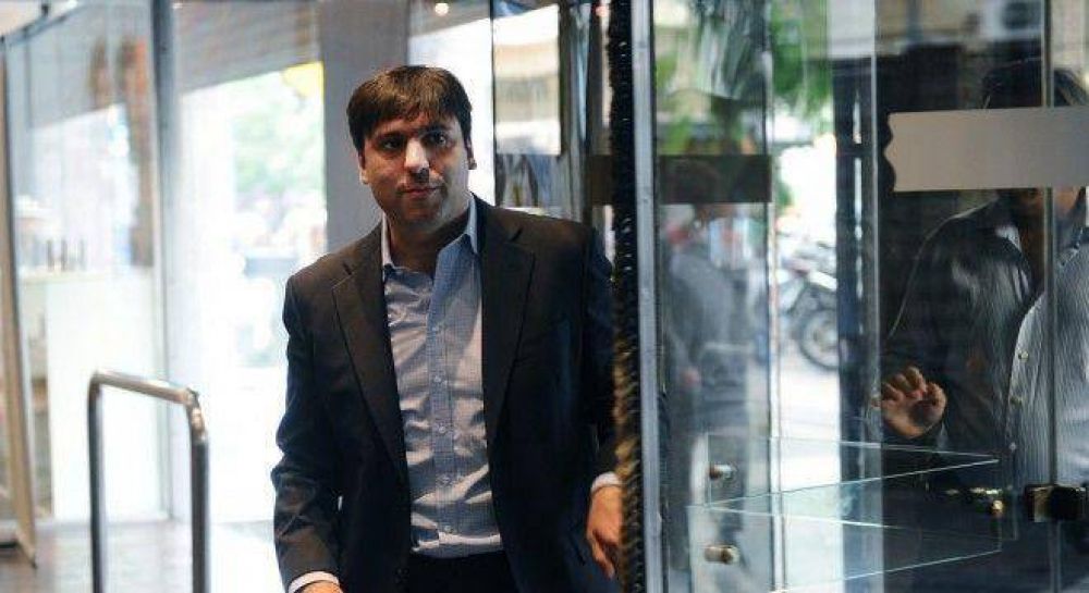 Bossio analiza proponer que se vote derogaci�n de ley Cerrojo y posponer aprobaci�n del acuerdo