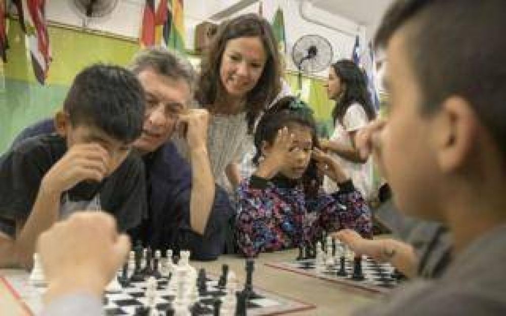 Sin ofrecer declaraciones, Macri y Vidal estuvieron en un centro comunitario de Vicente L�pez