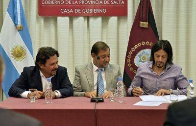 El Gobierno y la municipalidad capitalina firmar�n un convenio para trabajar en conjunto contra el comercio ilegal