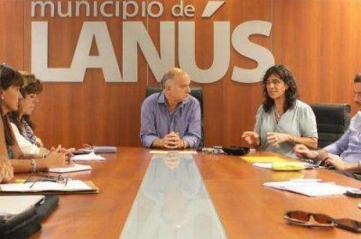 Grindetti recibi� a la ministra de Salud