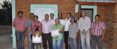 Familias del departamento R�o Hondo accedieron a sus viviendas sociales